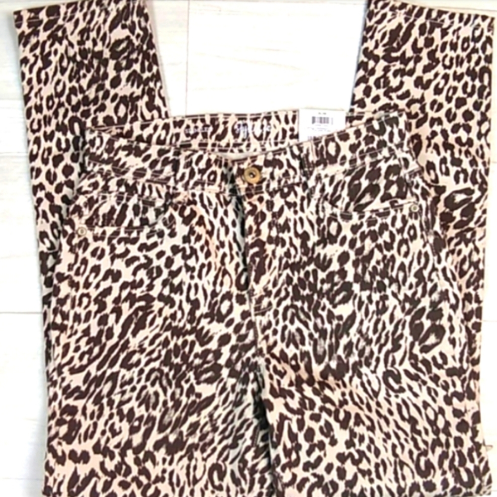 Style & Co Cream & Brown Leopard Print Skinny Jean